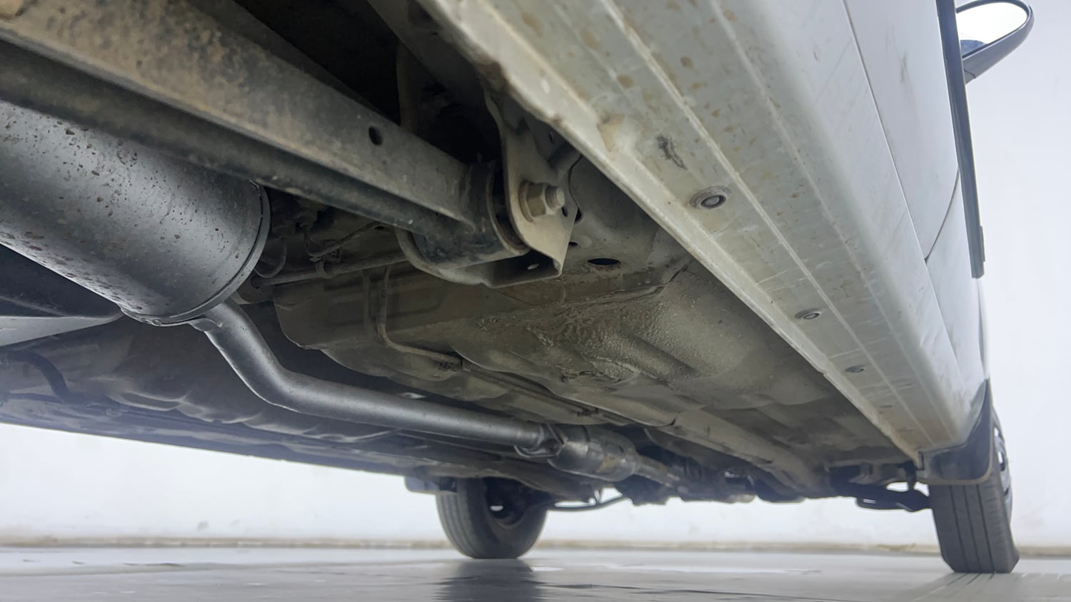 Used 2014 Maruti Suzuki Alto 800 Lxi Petrol Manual extra REAR RIGHT UNDERBODY VIEW