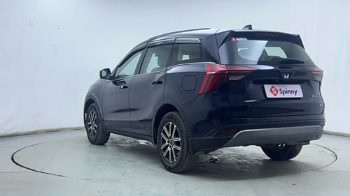 Used 2022 Mahindra XUV700 AX 7 Petrol AT Luxury Pack 7 STR Petrol Automatic exterior LEFT REAR CORNER VIEW