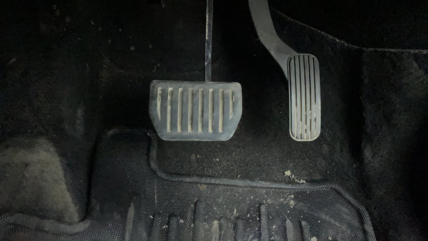 Used 2022 Tata Harrier XZA Plus Dark Edition Diesel Automatic interior PEDALS VIEW