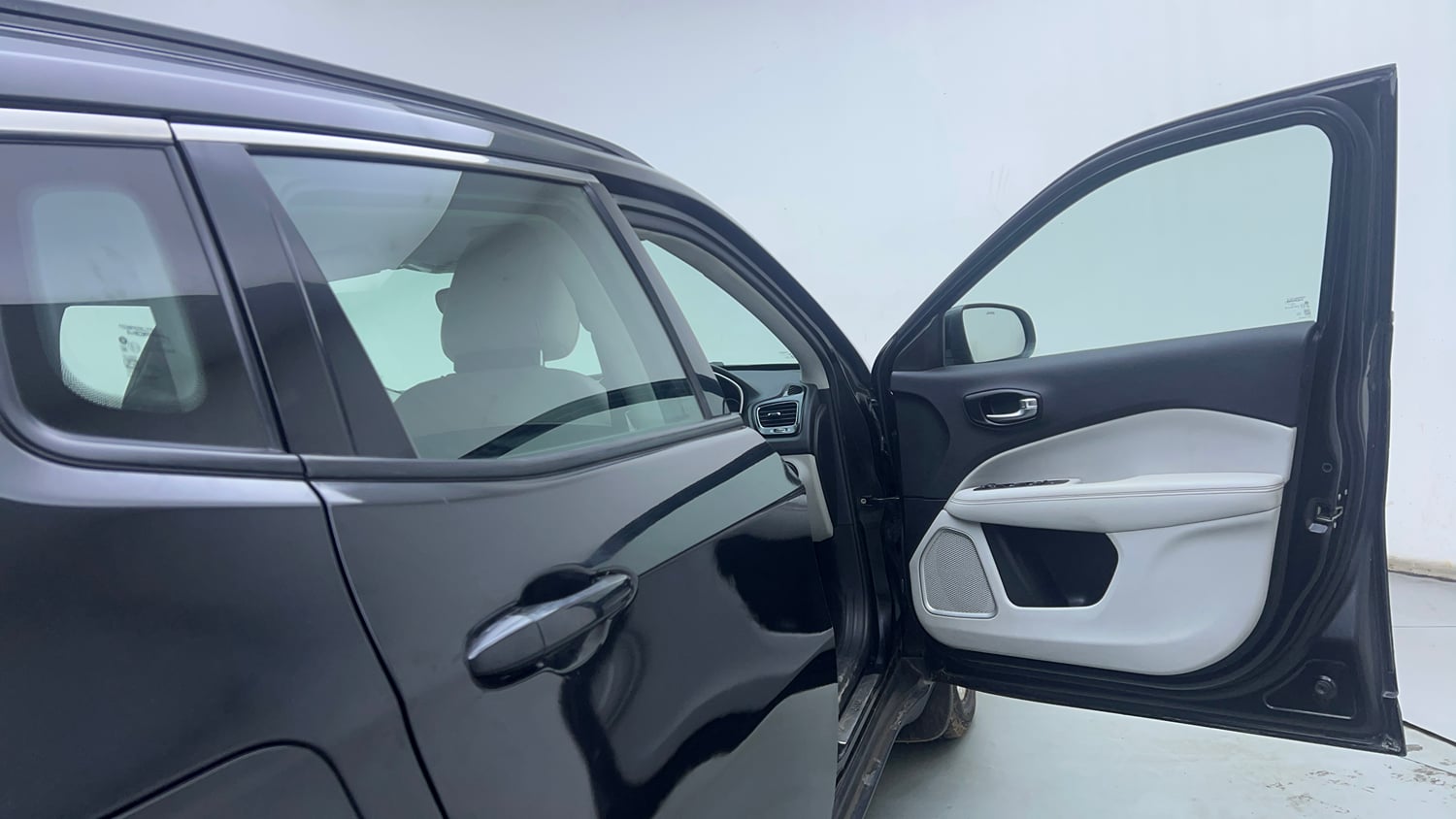 Used 2019 Jeep Compass Limited 1.4 Petrol AT Petrol Automatic interior RIGHT FRONT DOOR OPEN VIEW
