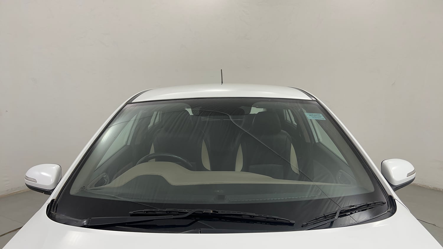 Used 2019 Hyundai Elite i20 Asta 1.2 (O) Petrol Manual exterior FRONT WINDSHIELD VIEW