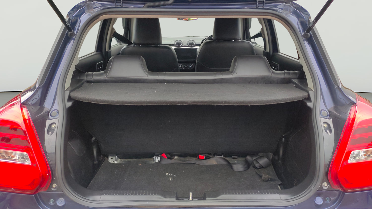 Used 2022 Maruti Suzuki Swift VXi Petrol Manual interior DICKY INSIDE VIEW