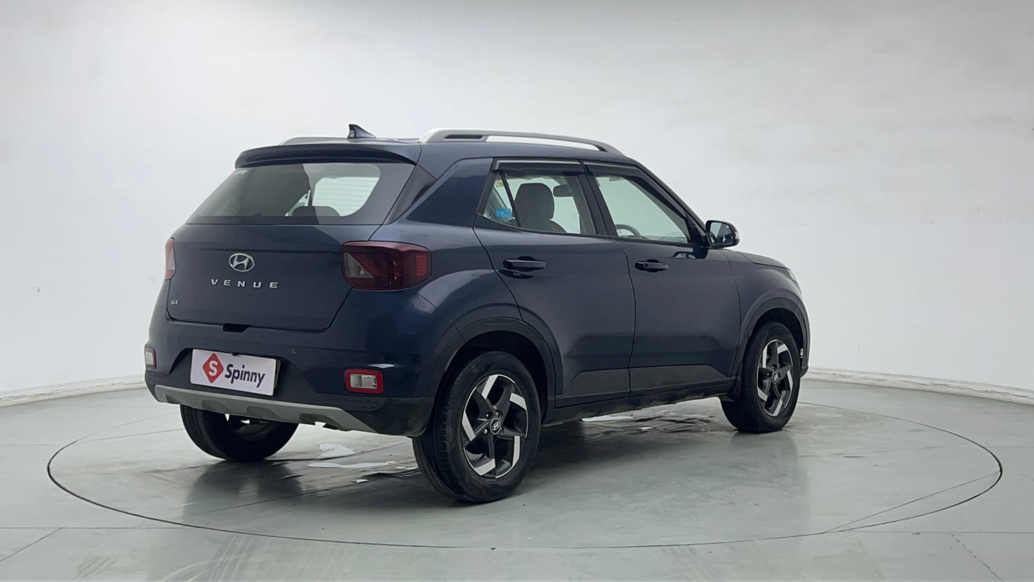 Used 2020 Hyundai Venue SX 1.4 CRDi Diesel Manual exterior RIGHT REAR CORNER VIEW
