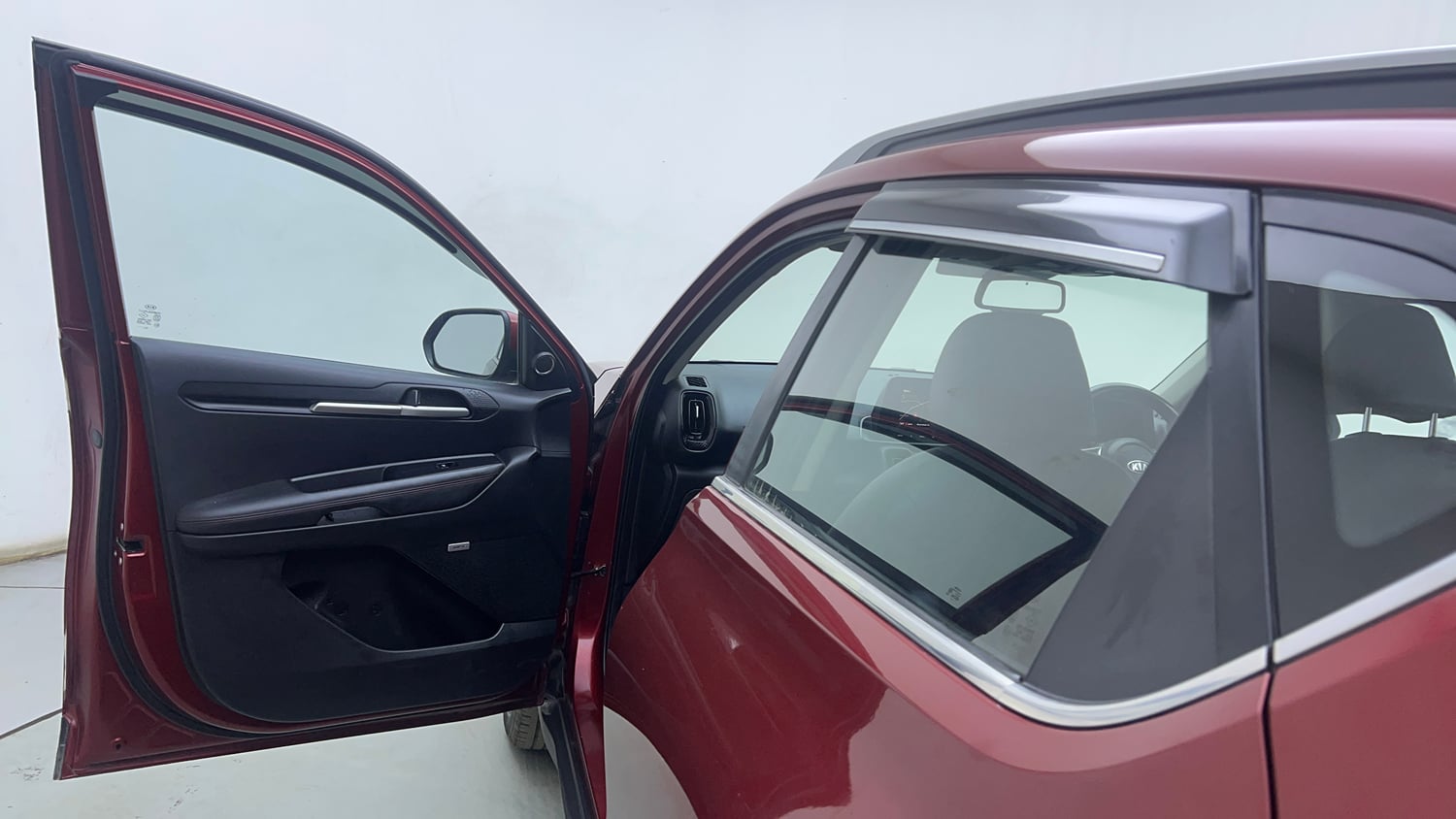 Used 2020 Kia Sonet GTX Plus 1.5 AT Diesel Automatic interior LEFT FRONT DOOR OPEN VIEW