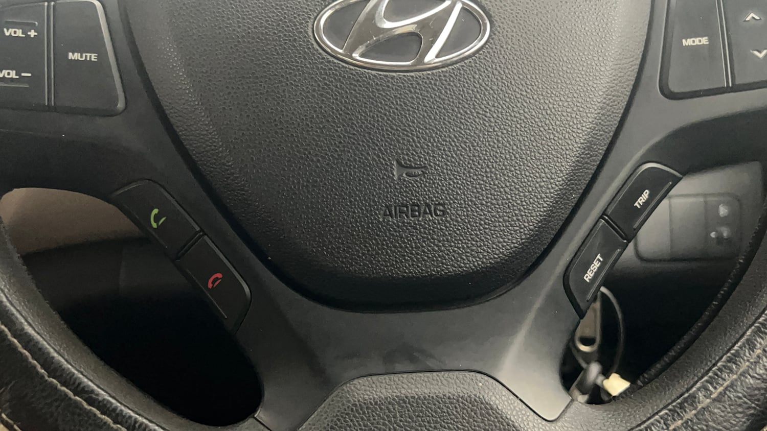 Used 2018 Hyundai Grand i10 Magna 1.2 Kappa VTVT Petrol Manual top_features Airbags