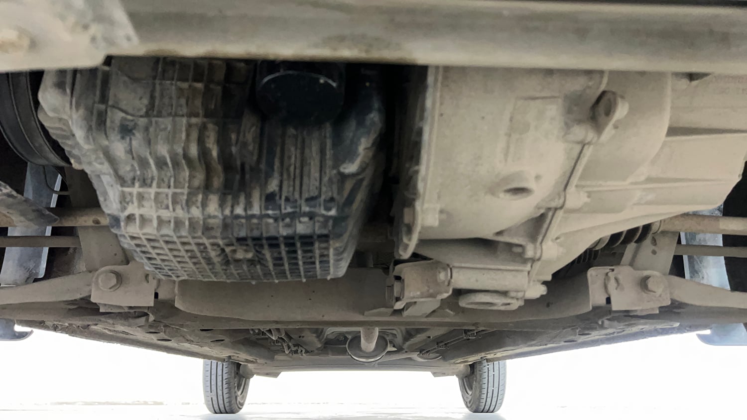 Used 2019 Renault Kwid CLIMBER 1.0 AMT Opt Petrol Automatic extra FRONT LEFT UNDERBODY VIEW