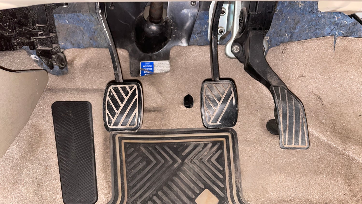 Used 2016 Maruti Suzuki Ciaz ZXi Petrol Manual interior PEDALS VIEW