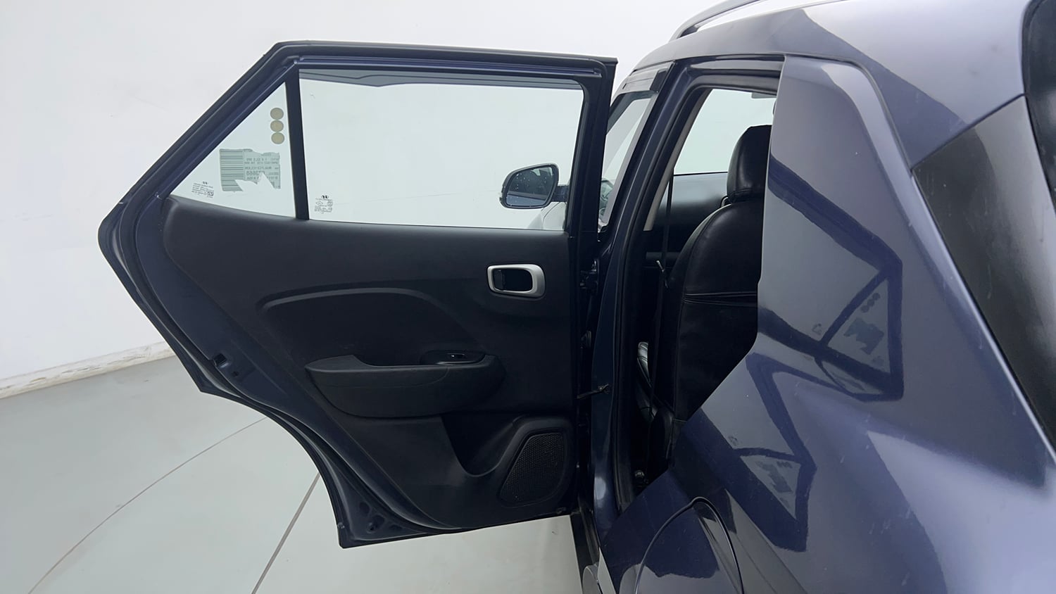 Used 2020 Hyundai Venue SX 1.4 CRDi Diesel Manual interior LEFT REAR DOOR OPEN VIEW
