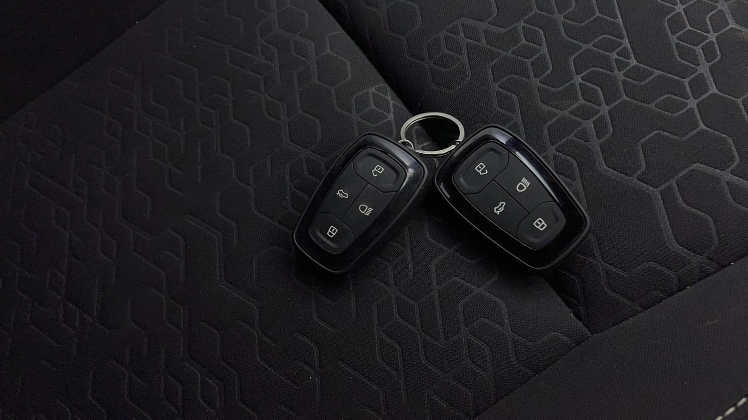 Used 2021 Tata Altroz XZ Petrol Petrol Manual extra CAR KEY VIEW