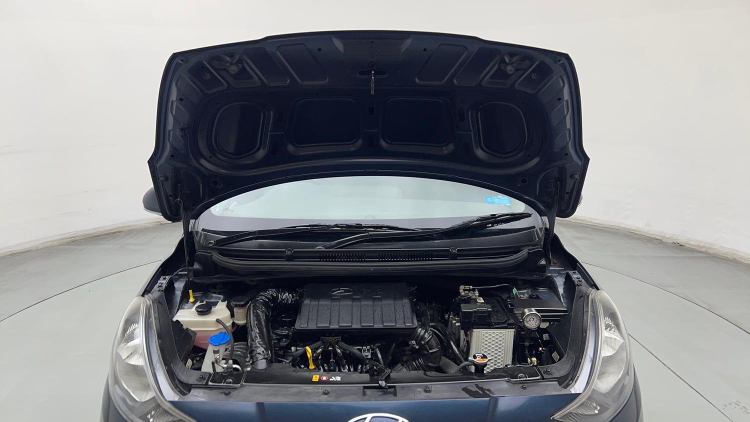 Used 2022 Hyundai Grand i10 Nios Sportz 1.2 Kappa VTVT CNG Cng Manual engine ENGINE & BONNET OPEN FRONT VIEW