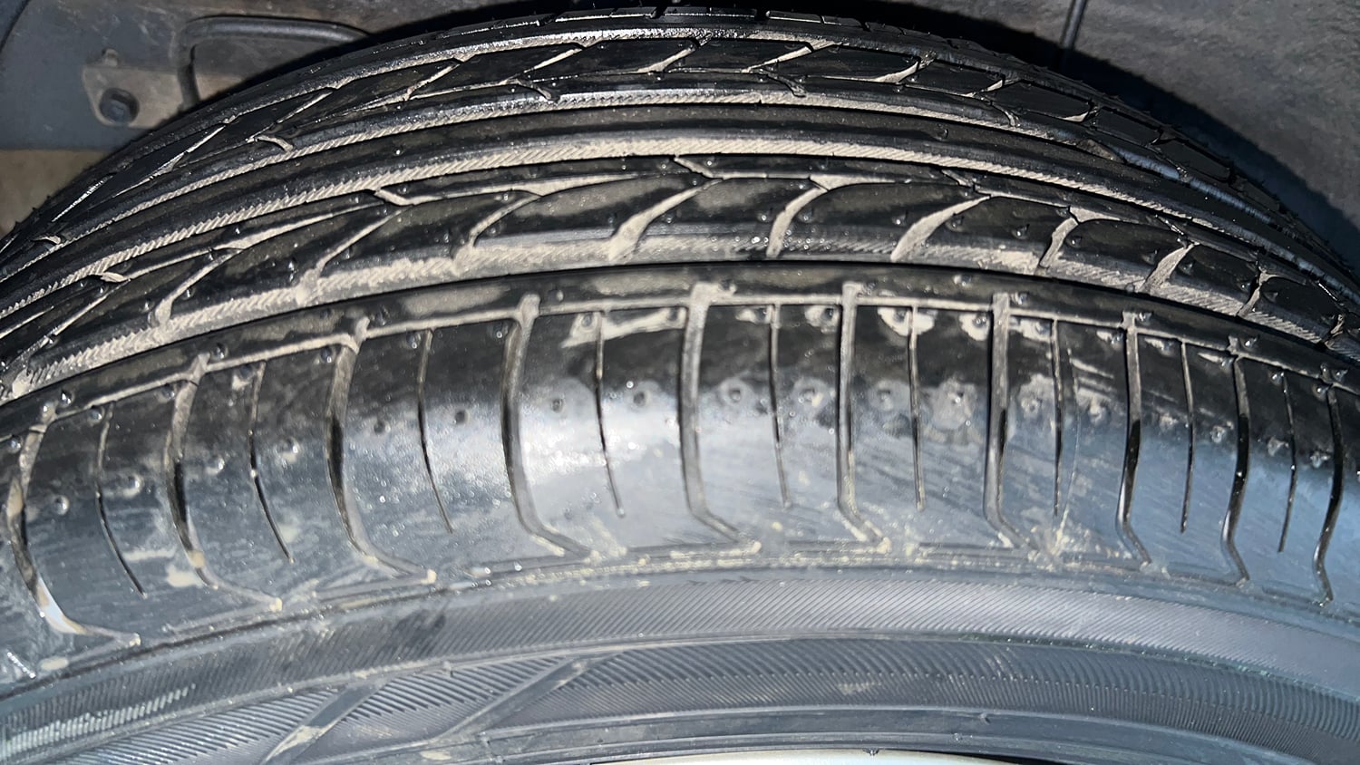 Used 2020 Hyundai Elite i20 Magna Plus 1.2 Petrol Manual tyres RIGHT REAR TYRE TREAD VIEW