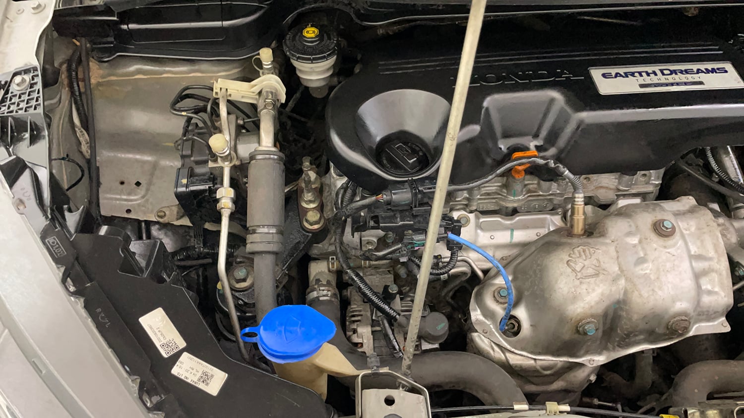 Used 2020 Honda WR-V VX MT Diesel Diesel Manual engine ENGINE RIGHT SIDE VIEW