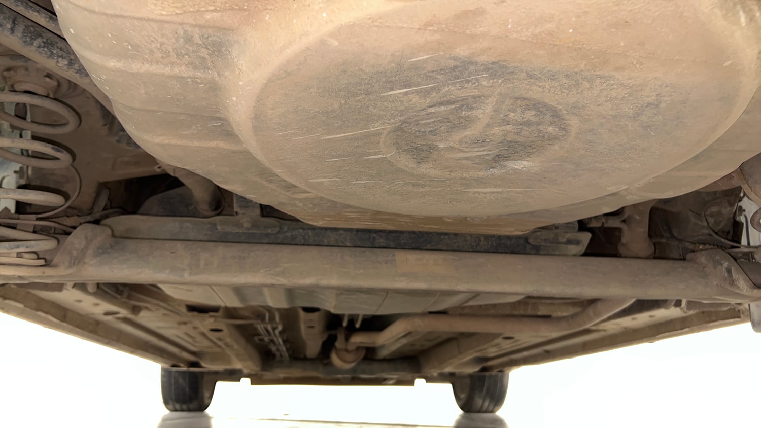 Used 2021 Tata Altroz XZ Petrol Petrol Manual extra REAR UNDERBODY VIEW (TAKEN FROM REAR)