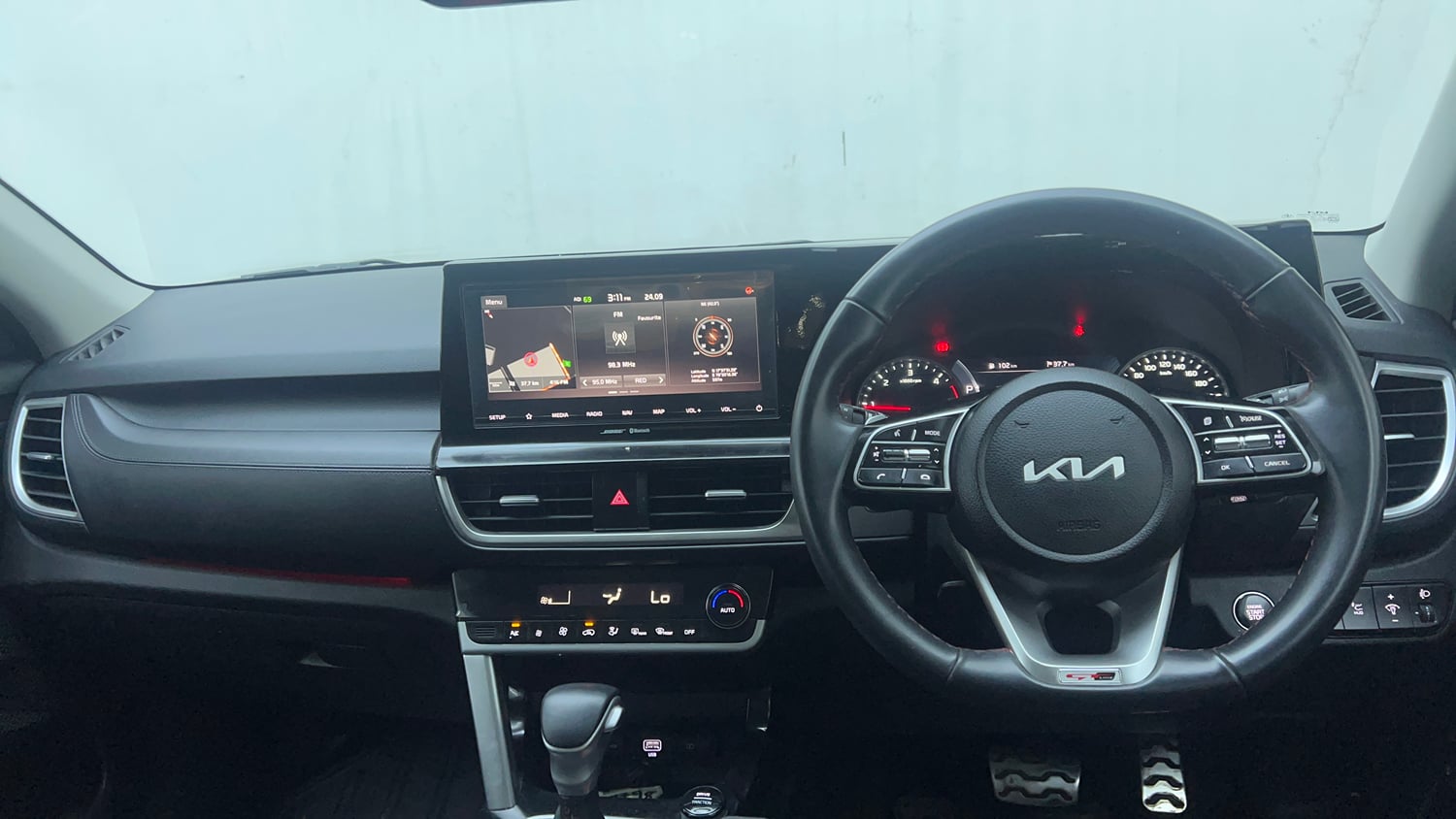 Used 2022 Kia Seltos GTX Plus 1.5 Diesel AT Diesel Automatic interior DASHBOARD VIEW