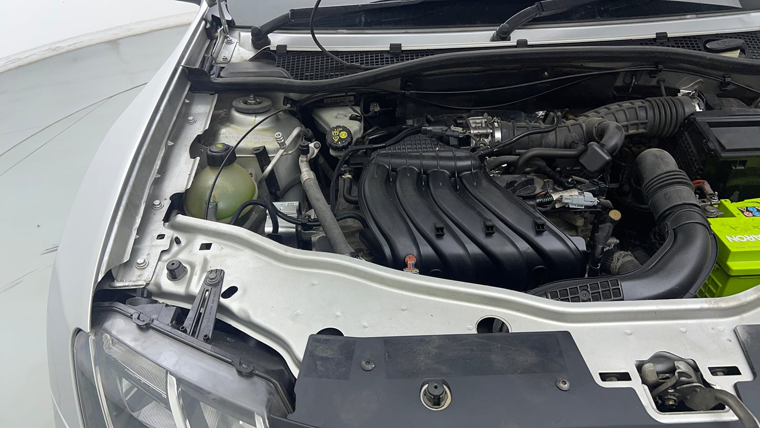 Used 2019 Renault Duster RXS CVT Petrol Automatic engine ENGINE RIGHT SIDE VIEW