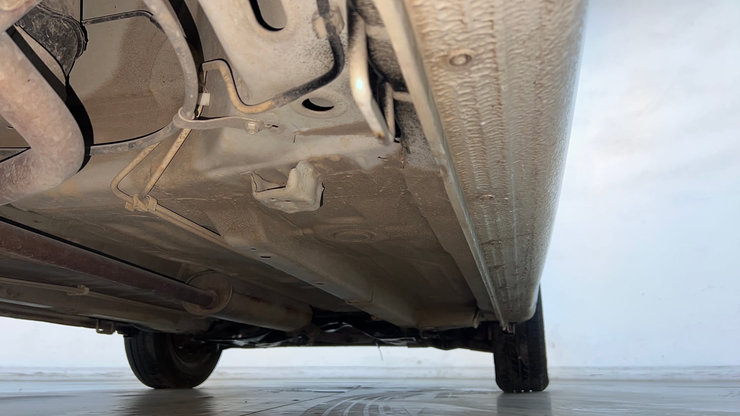 Used 2019 Maruti Suzuki Celerio VXi AMT Petrol Automatic extra REAR RIGHT UNDERBODY VIEW
