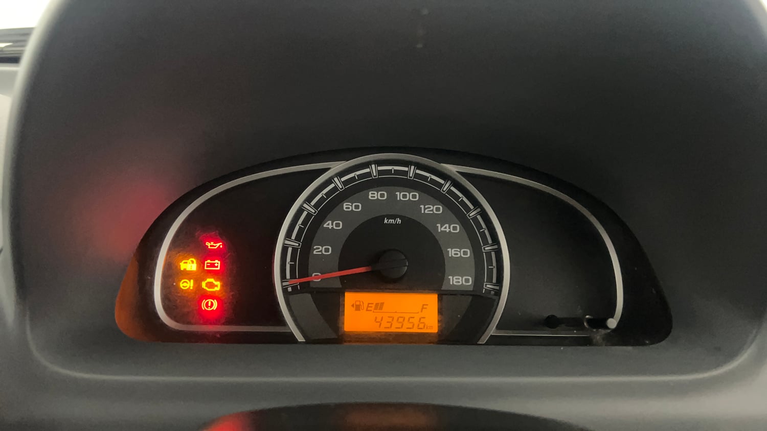 Used 2016 Maruti Suzuki Alto 800 Lxi Petrol Manual interior CLUSTERMETER VIEW