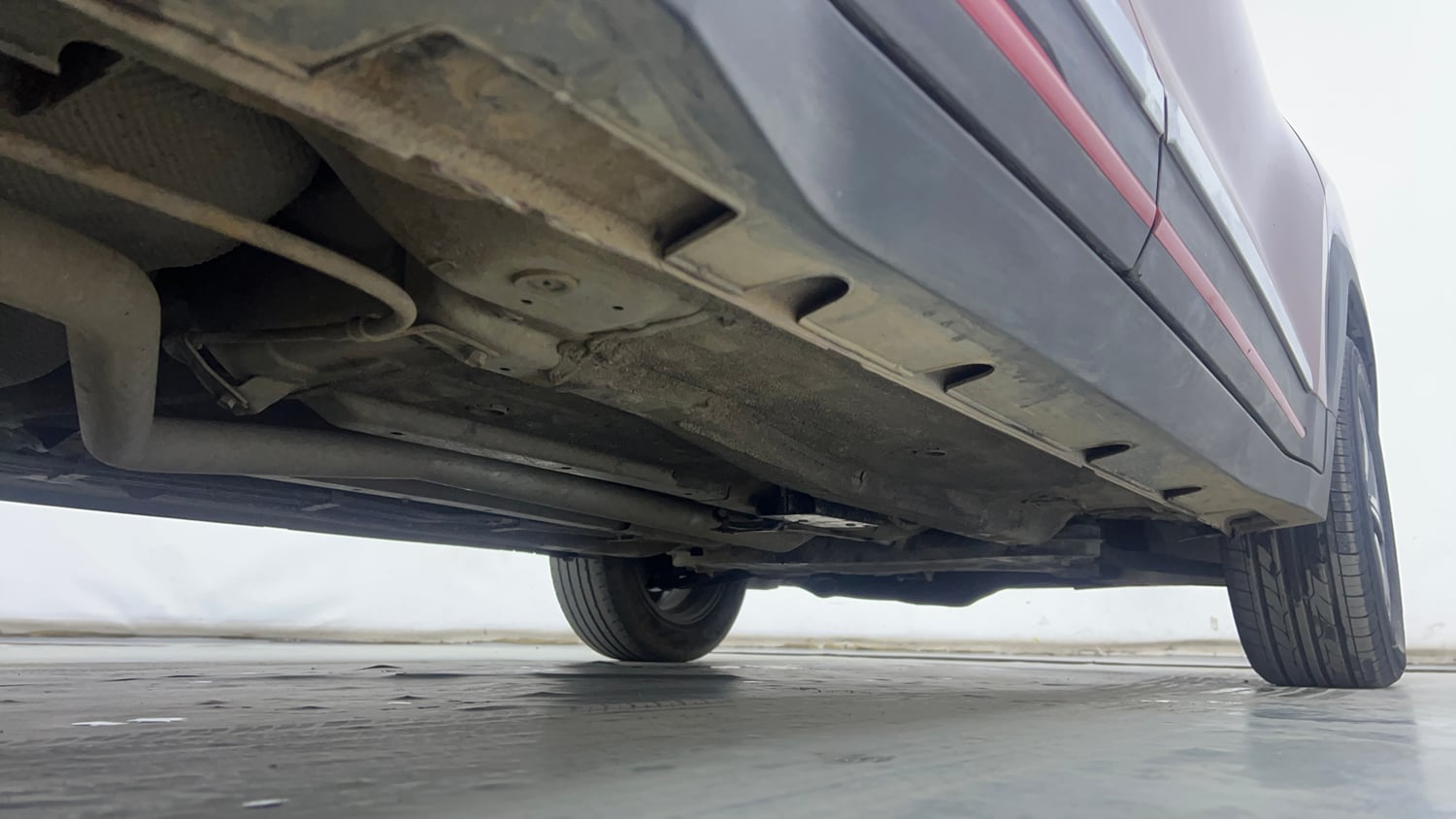 Used 2020 Kia Sonet GTX Plus 1.5 AT Diesel Automatic extra REAR RIGHT UNDERBODY VIEW