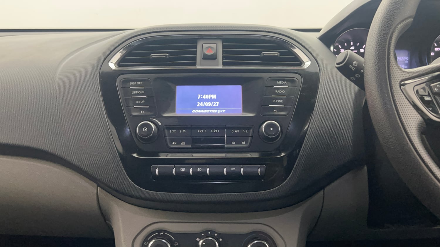 Used 2019 Tata Tiago Revotron XZ Petrol Manual top_features Integrated (in-dash) music system