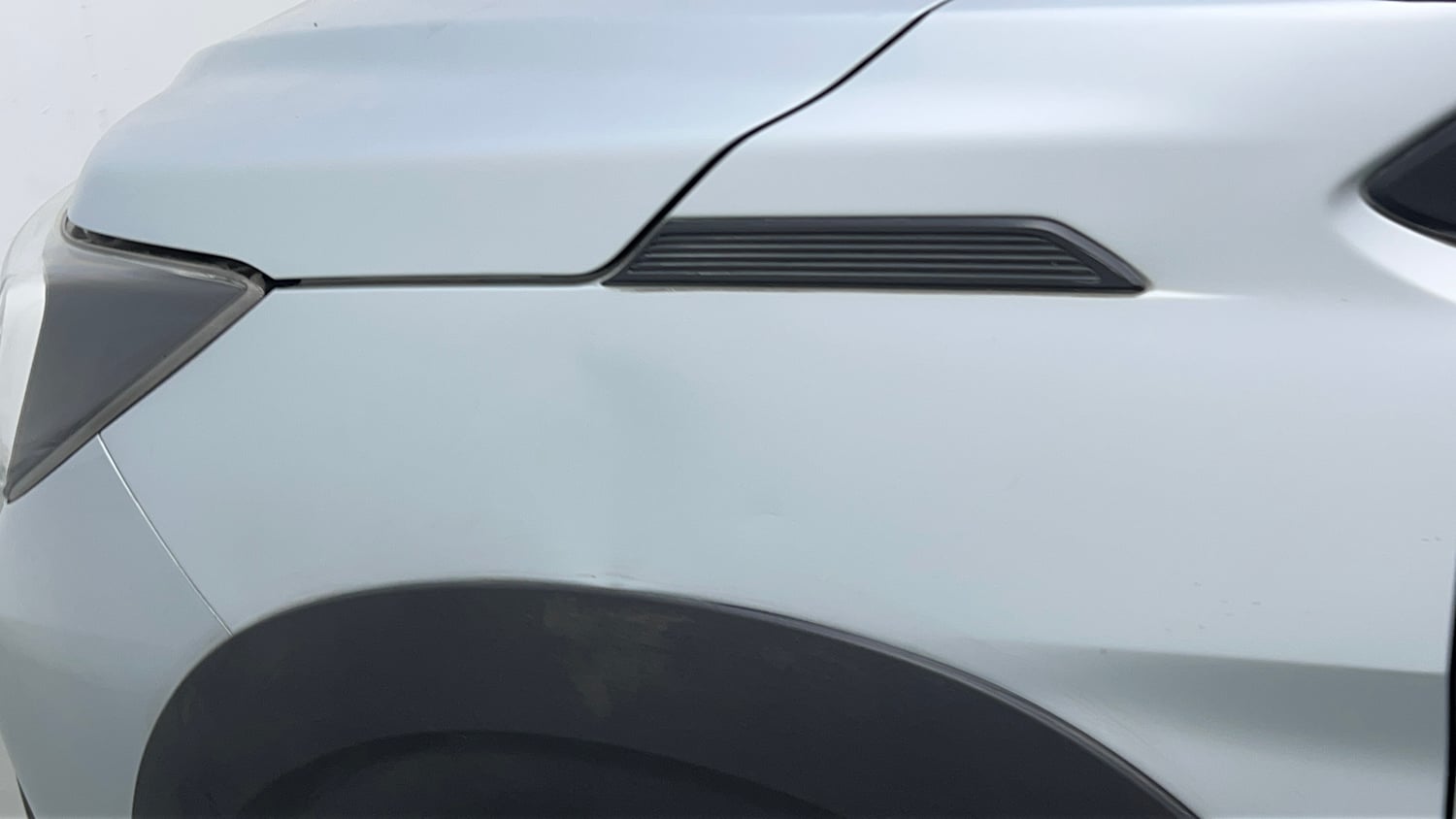 Used 2023 Maruti Suzuki XL6 Zeta AT Petrol Petrol Automatic dents MINOR DENT