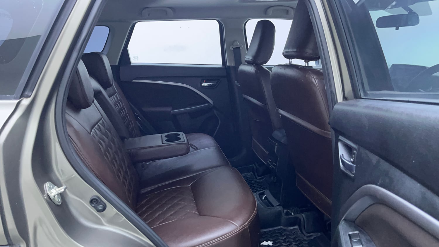 Used 2024 Maruti Suzuki Brezza ZXi Petrol Manual interior RIGHT SIDE REAR DOOR CABIN VIEW