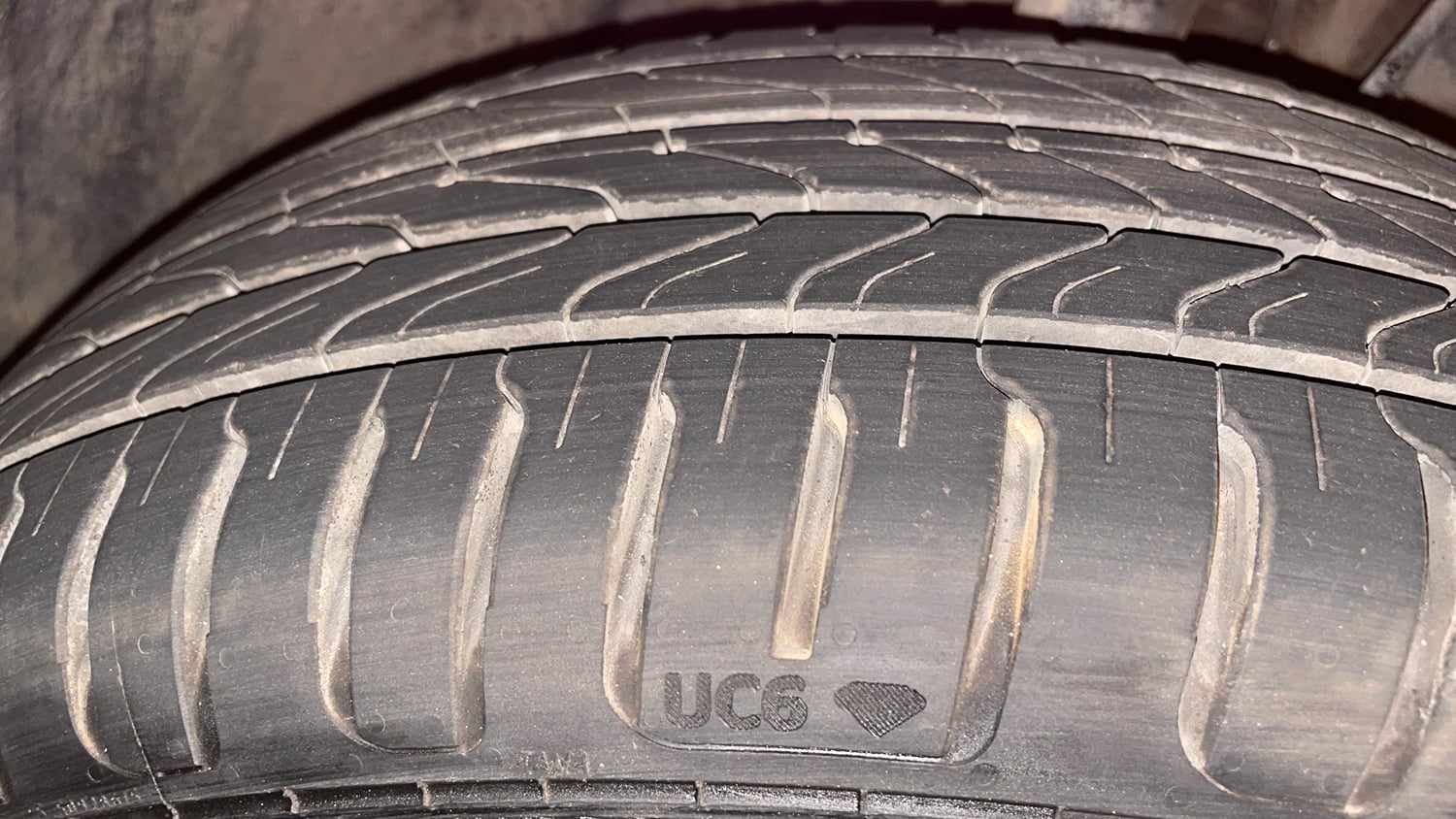 Used 2017 Tata Tiago Revotron XZ Petrol Manual tyres RIGHT FRONT TYRE TREAD VIEW