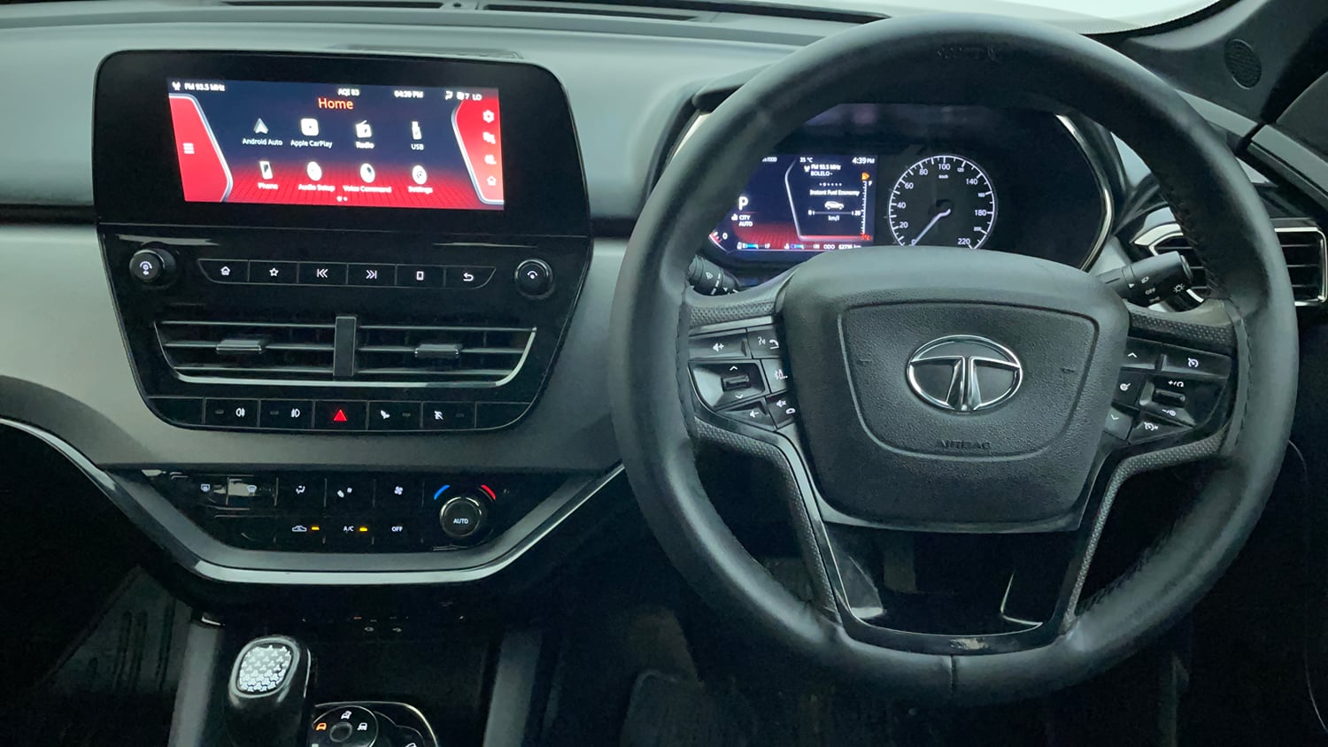 Used 2022 Tata Harrier XZA Plus Dark Edition Diesel Automatic interior STEERING VIEW