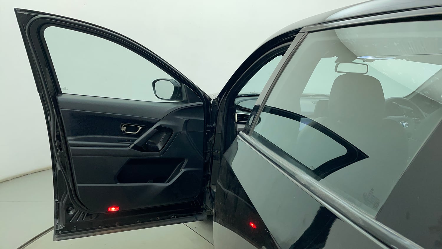 Used 2022 Tata Harrier XZA Plus Dark Edition Diesel Automatic interior LEFT FRONT DOOR OPEN VIEW