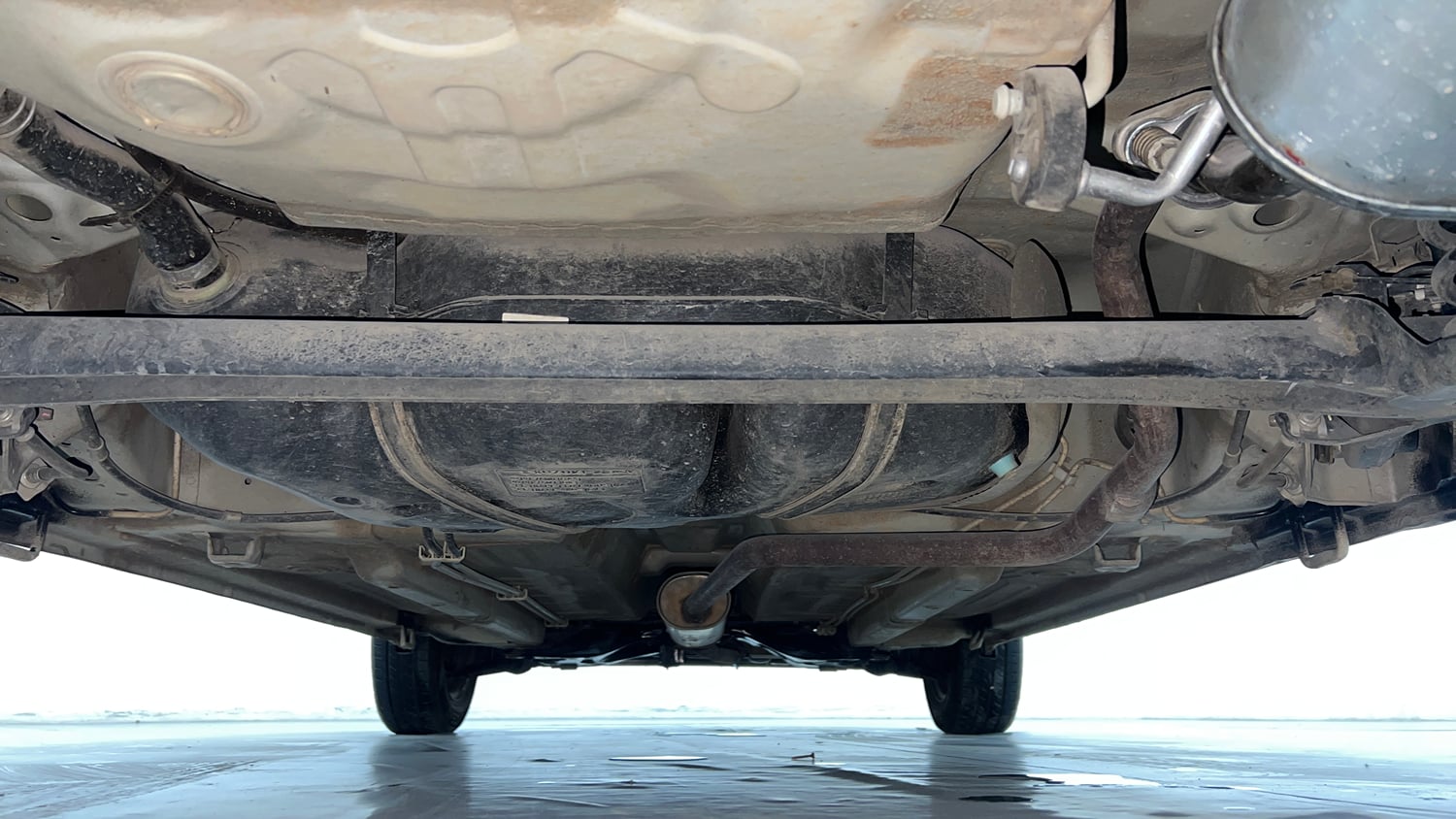 Used 2019 Maruti Suzuki Celerio VXi AMT Petrol Automatic extra REAR UNDERBODY VIEW (TAKEN FROM REAR)