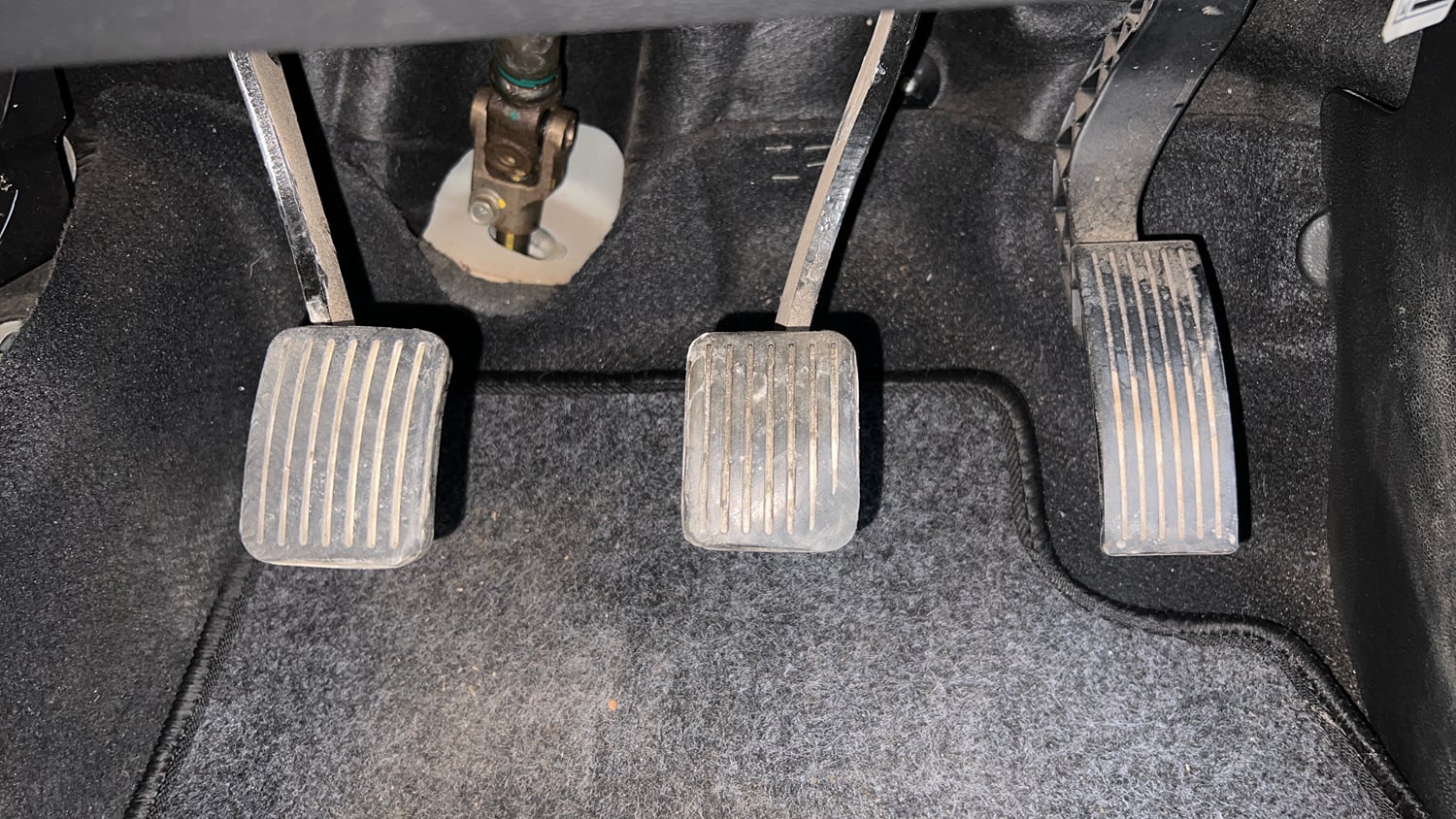 Used 2016 Hyundai Grand i10 Magna 1.2 Kappa VTVT Petrol Manual interior PEDALS VIEW
