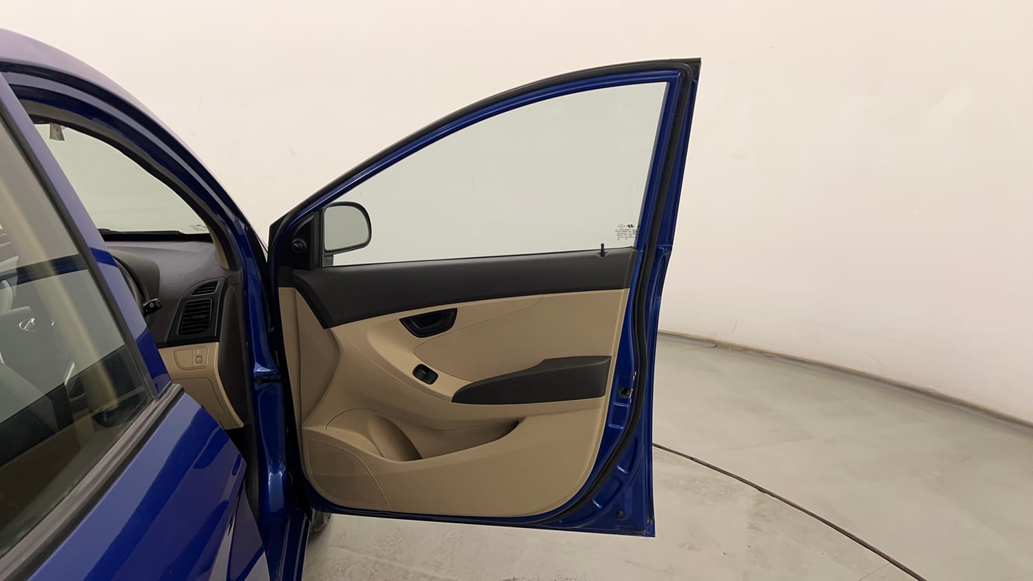 Used 2017 hyundai Eon Magna+ (O) Petrol Manual interior RIGHT FRONT DOOR OPEN VIEW
