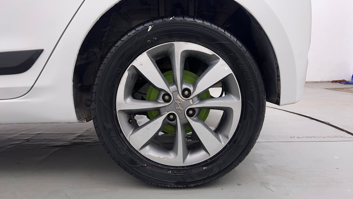 Used 2018 Hyundai Elite i20 Asta 1.4 CRDI (O) Diesel Manual tyres LEFT REAR TYRE RIM VIEW