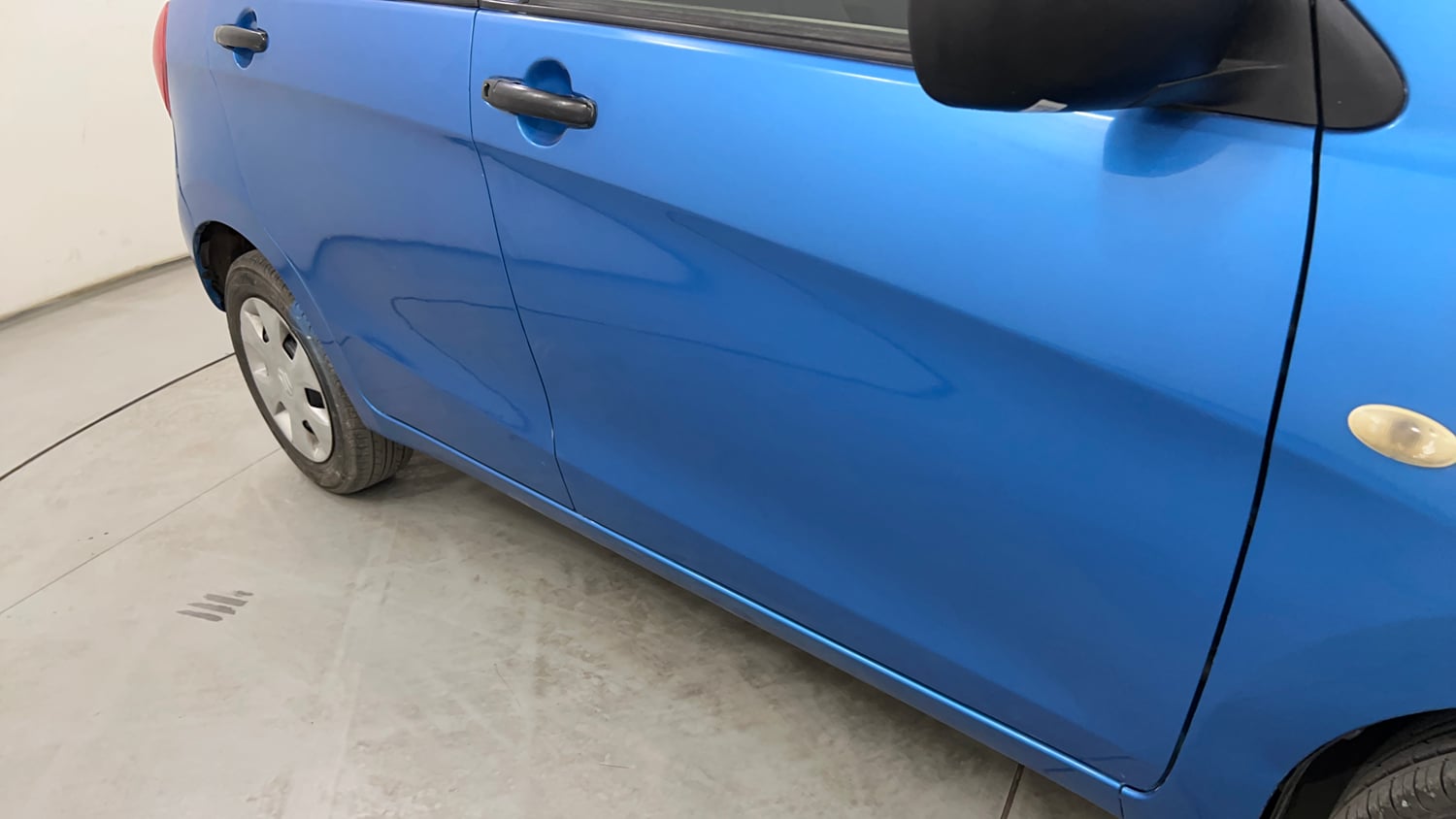 Used 2014 Maruti Suzuki Celerio VXi AMT Petrol Automatic dents MINOR SCRATCH