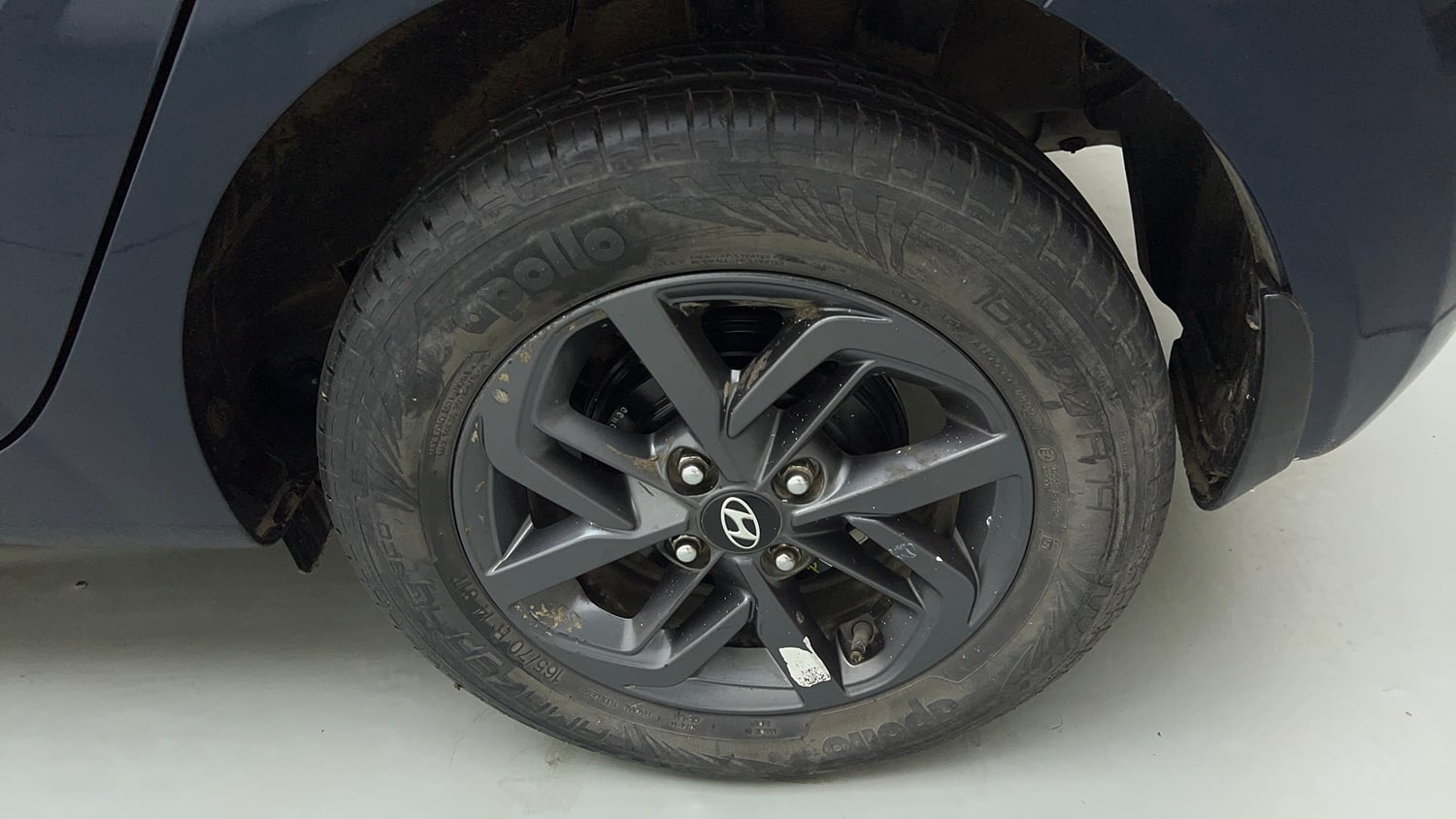 Used 2022 Hyundai Grand i10 Nios Sportz 1.2 Kappa VTVT CNG Cng Manual tyres LEFT REAR TYRE RIM VIEW