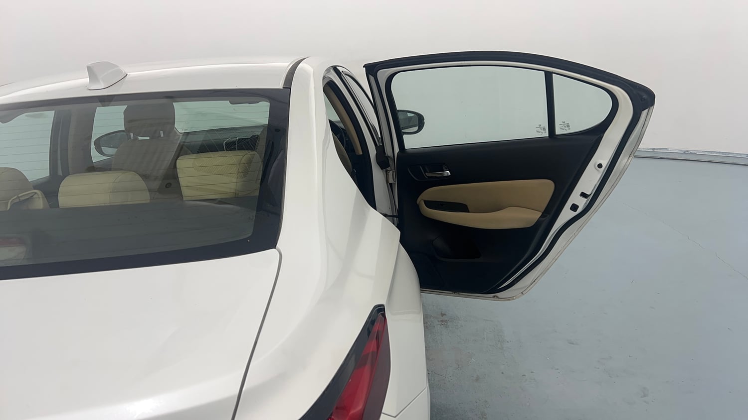 Used 2022 Honda City VX Diesel Diesel Manual interior RIGHT REAR DOOR OPEN VIEW