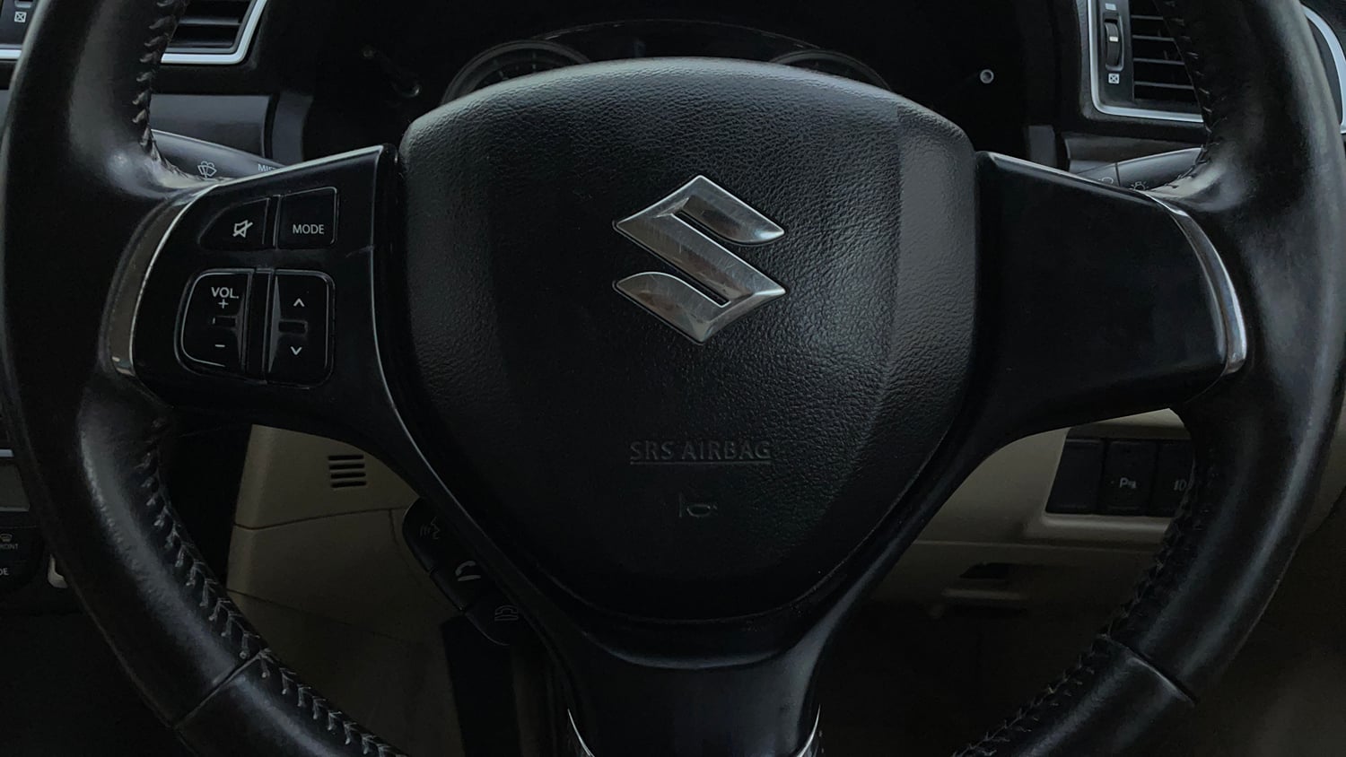 Used 2016 Maruti Suzuki Ciaz ZXi Petrol Manual top_features Airbags