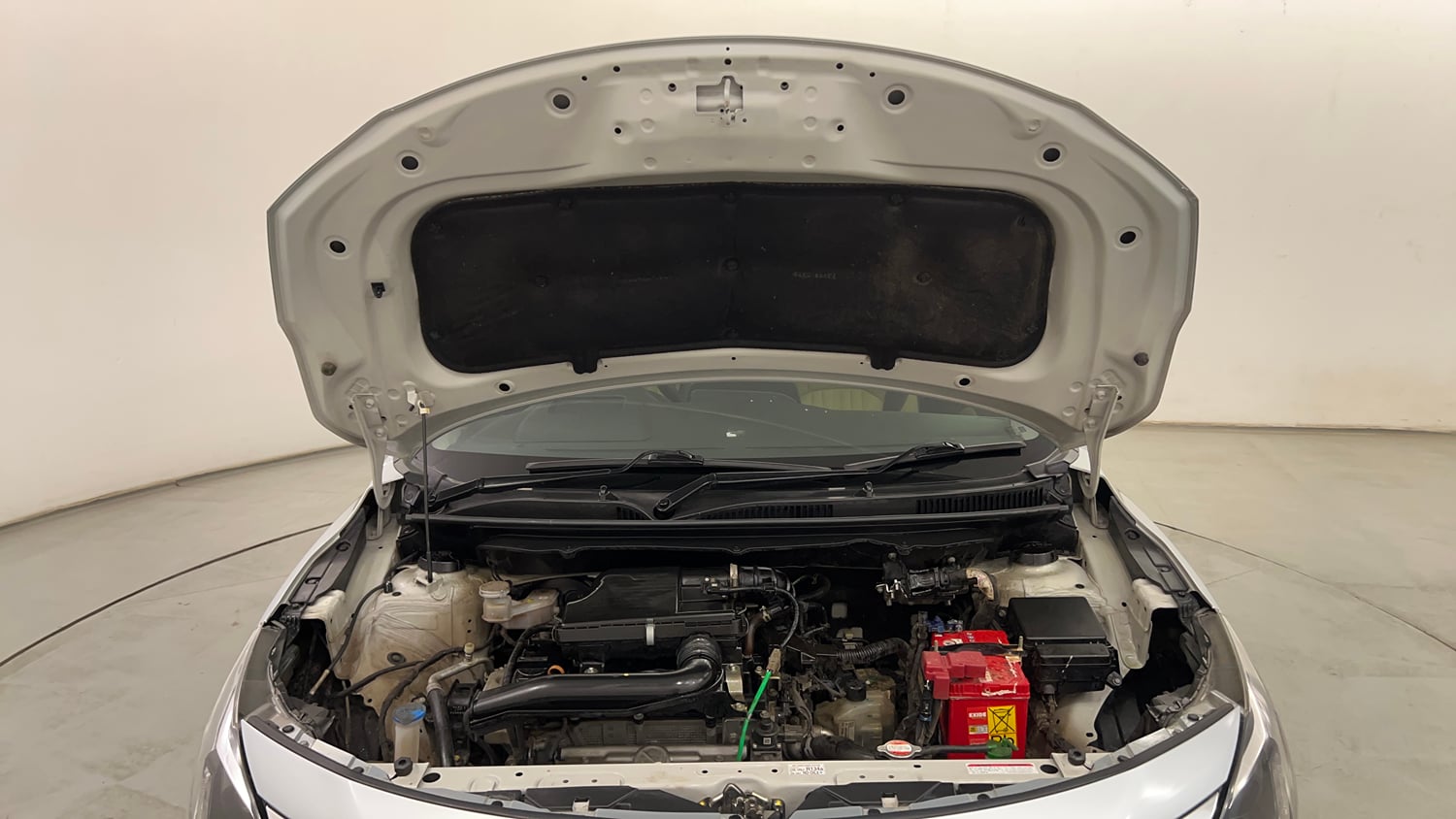 Used 2023 Toyota Glanza V AMT Petrol Automatic engine ENGINE & BONNET OPEN FRONT VIEW