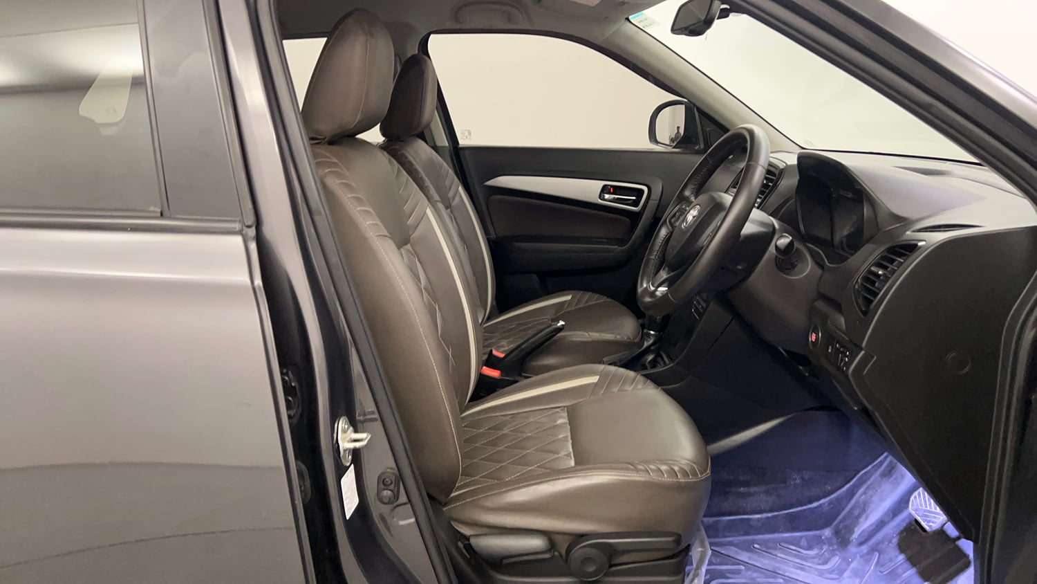 Used 2022 Toyota Urban Cruiser Premium Grade AT Petrol Automatic interior RIGHT SIDE FRONT DOOR CABIN VIEW