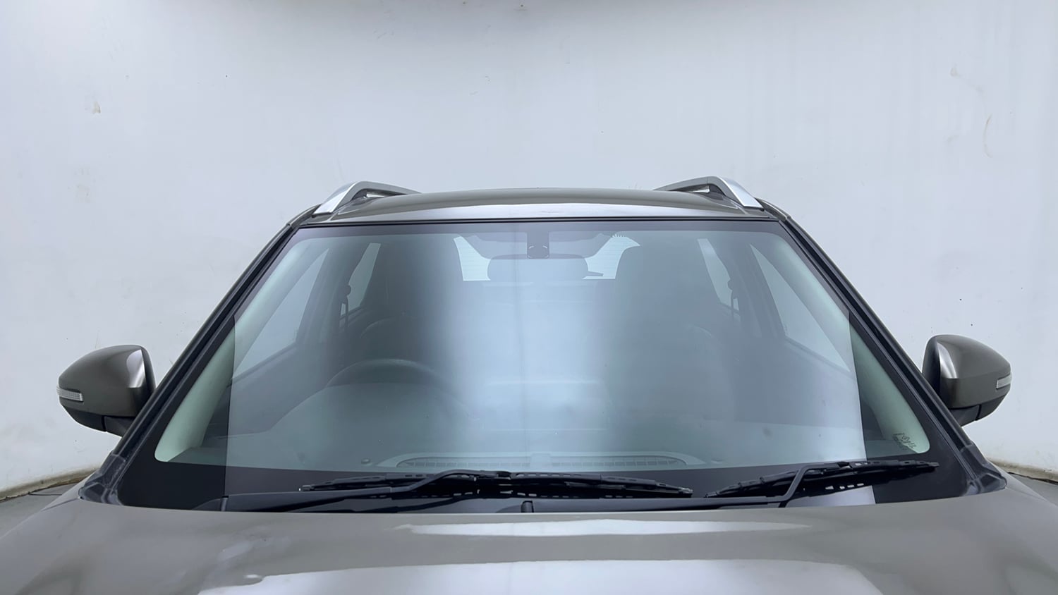 Used 2024 Maruti Suzuki Brezza ZXi Petrol Manual exterior FRONT WINDSHIELD VIEW