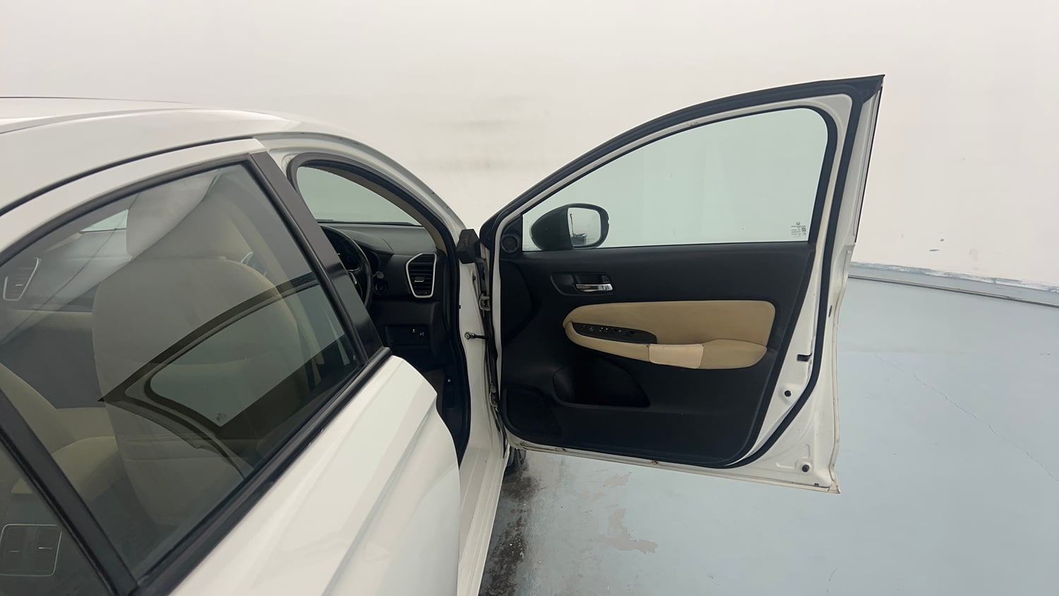 Used 2022 Honda City VX Diesel Diesel Manual interior RIGHT FRONT DOOR OPEN VIEW