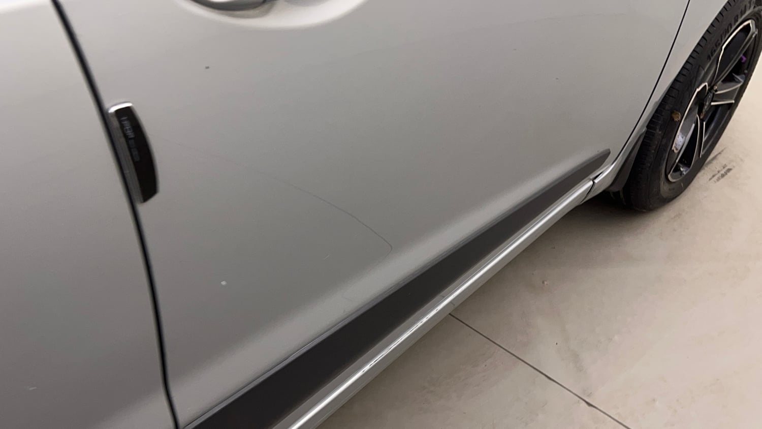Used 2018 Hyundai Grand i10 Magna AT 1.2 Kappa VTVT Petrol Automatic dents MINOR SCRATCH