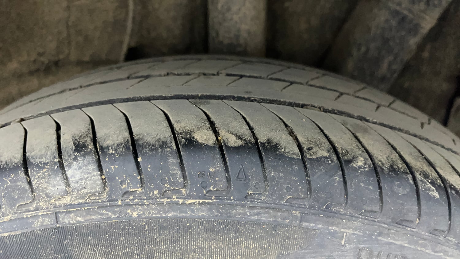 Used 2024 Hyundai Exter SX (O) 1.2 AMT Petrol Automatic tyres LEFT REAR TYRE TREAD VIEW