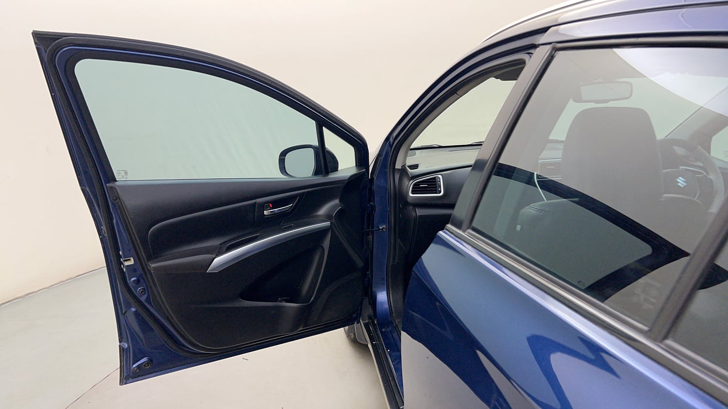 Used 2018 Maruti Suzuki S-Cross Alpha 1.3 Diesel Manual interior LEFT FRONT DOOR OPEN VIEW