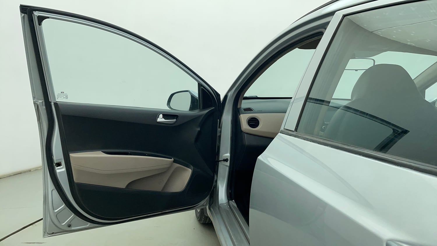 Used 2019 Hyundai Grand i10 Sportz AT 1.2 Kappa VTVT Petrol Automatic interior LEFT FRONT DOOR OPEN VIEW