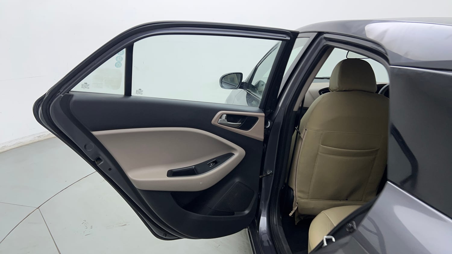 Used 2020 Hyundai Elite i20 Magna Plus 1.2 Petrol Manual interior LEFT REAR DOOR OPEN VIEW