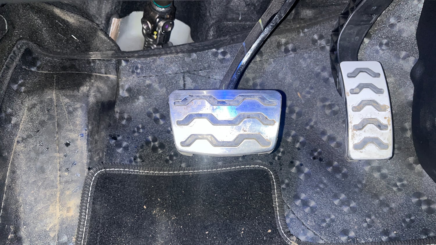 Used 2024 Hyundai Exter SX (O) 1.2 AMT Petrol Automatic interior PEDALS VIEW