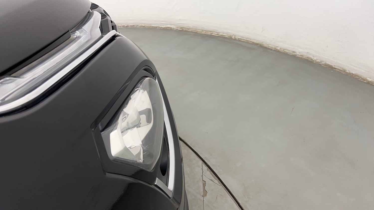 Used 2022 Tata Harrier XZ Plus Dark Edition Diesel Manual dents MINOR SCRATCH