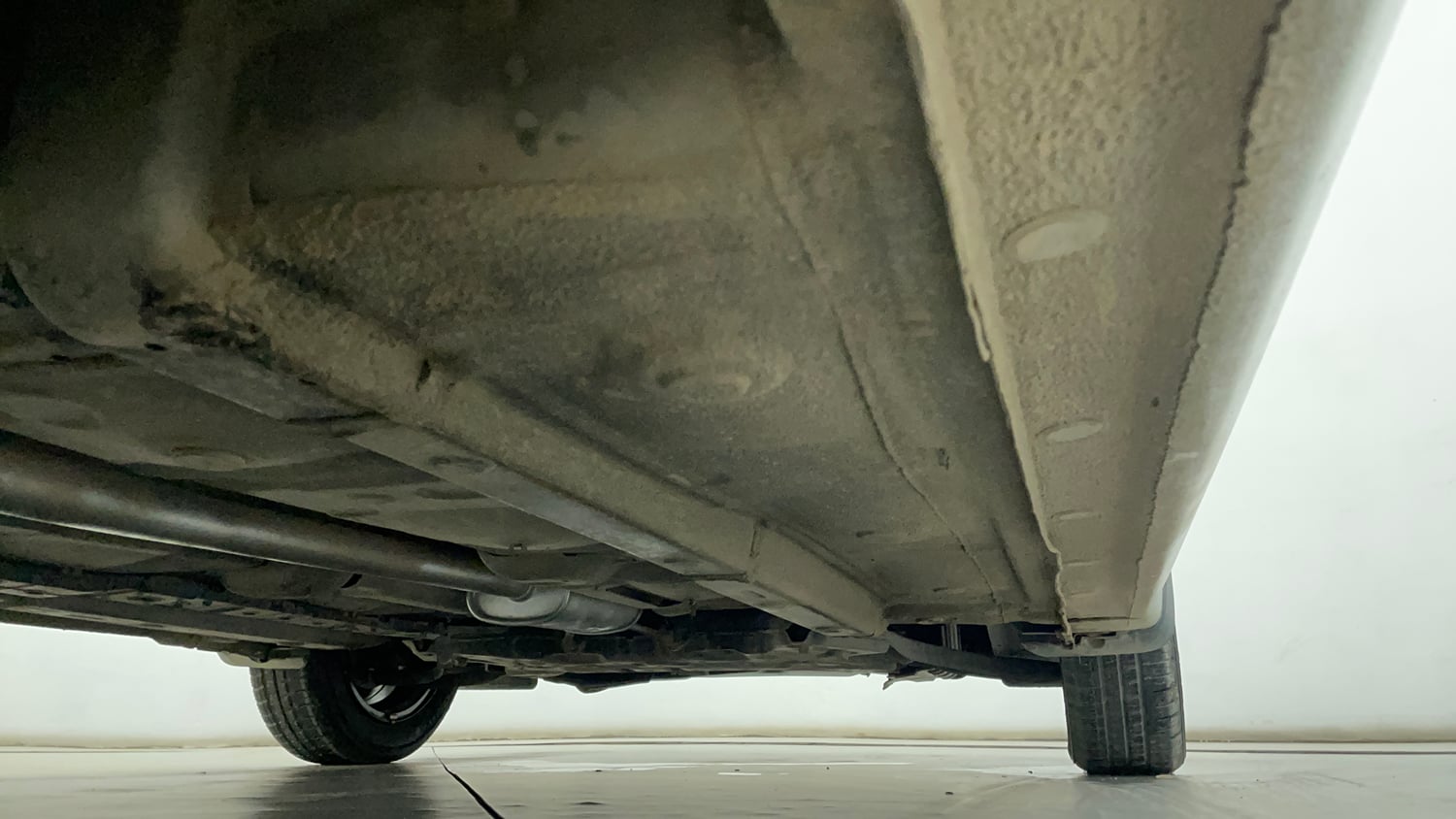 Used 2019 Hyundai Grand i10 Sportz AT 1.2 Kappa VTVT Petrol Automatic extra REAR RIGHT UNDERBODY VIEW