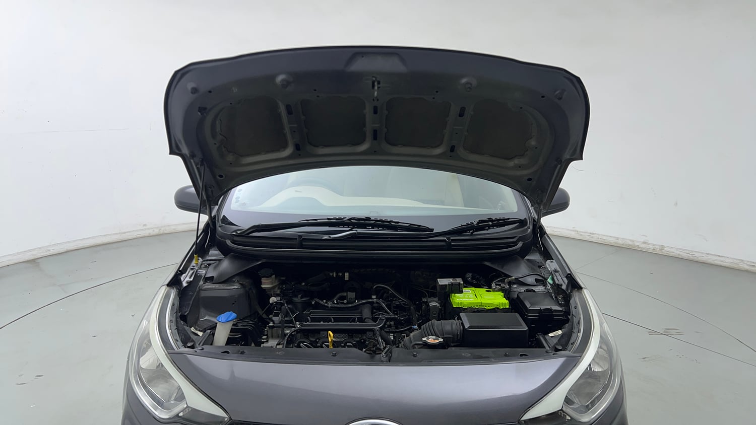 Used 2020 Hyundai Elite i20 Magna Plus 1.2 Petrol Manual engine ENGINE & BONNET OPEN FRONT VIEW
