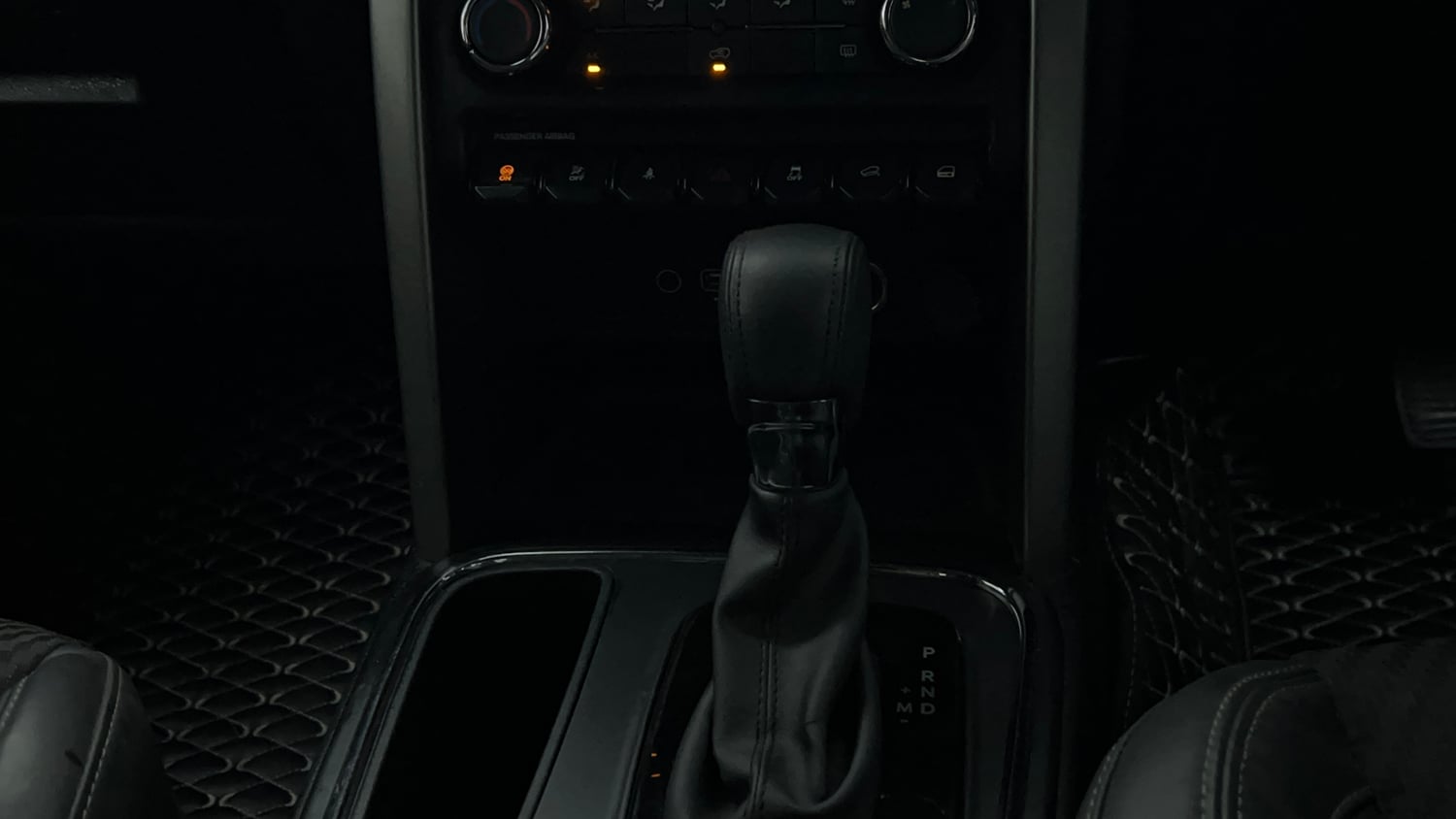 Used 2024 Mahindra Thar LX Hard Top Petrol AT RWD Petrol Automatic interior GEAR  KNOB VIEW
